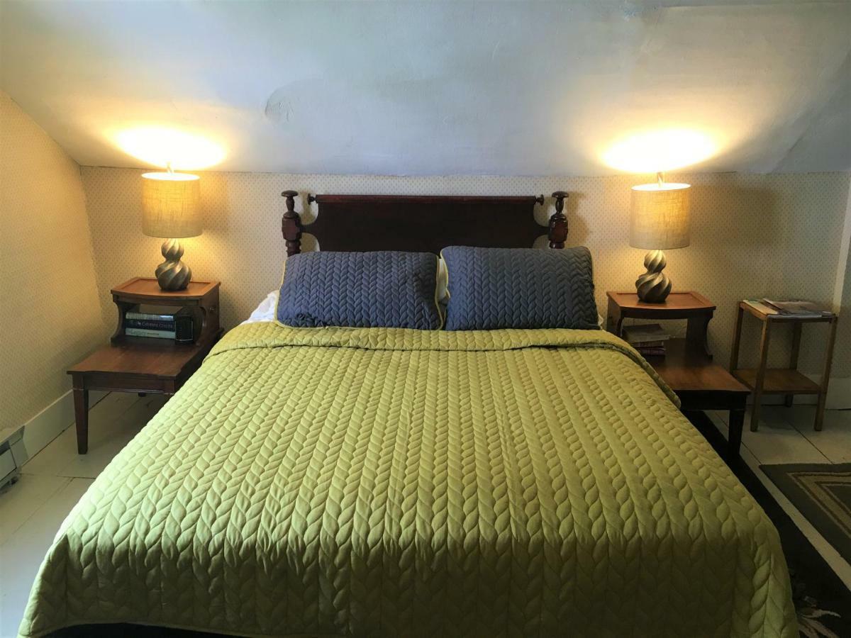 Center Lovell Inn Room photo